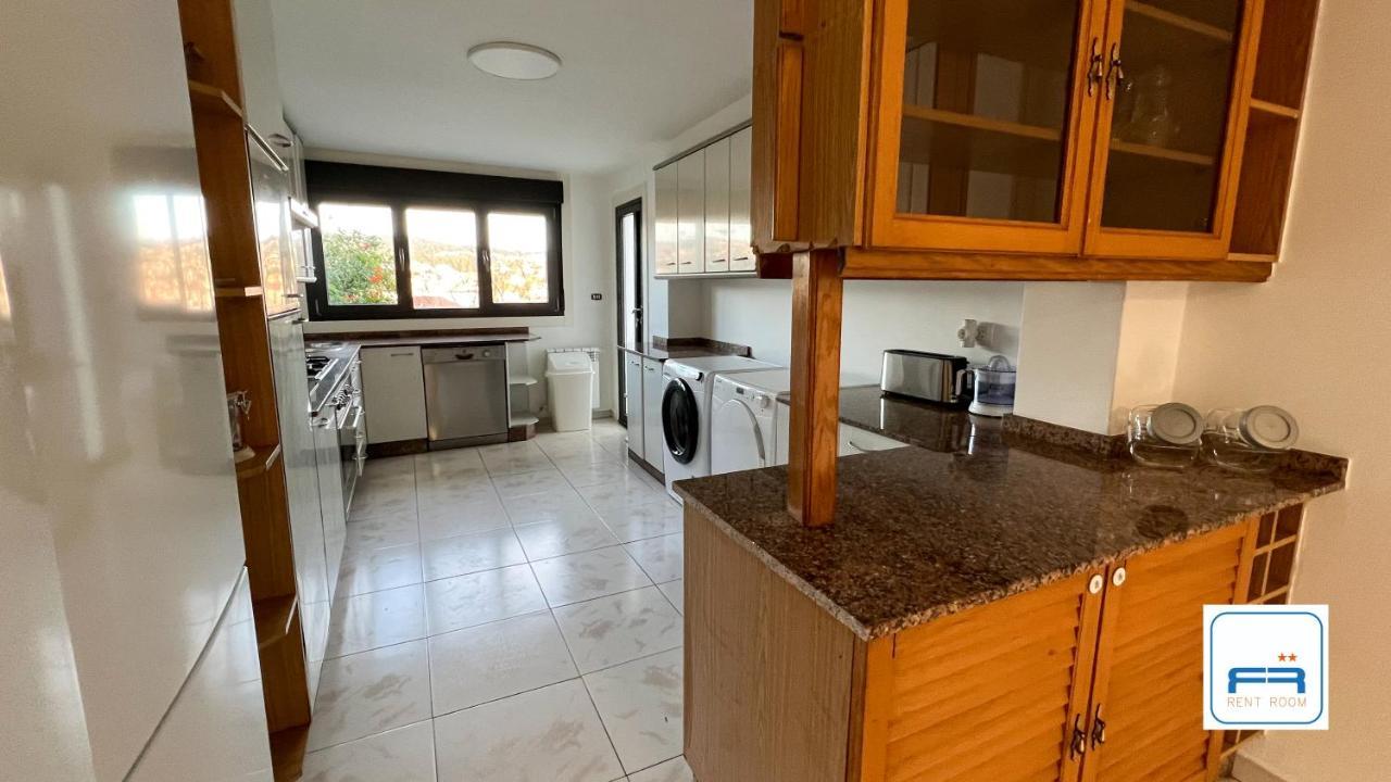 הוילה ויגו Amplia Casa De 9 Hab, Cabral. מראה חיצוני תמונה